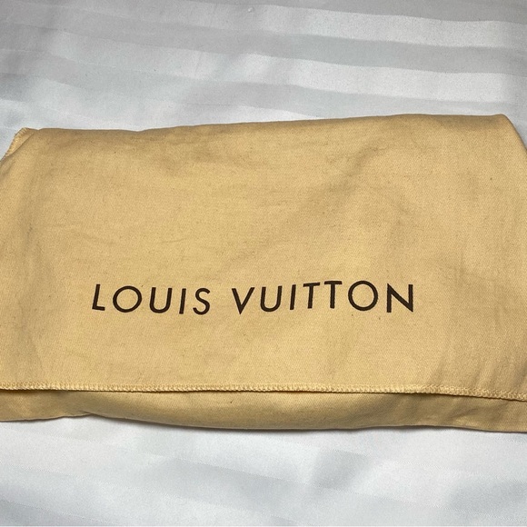 Vintage Louis Vuitton mini pochette - Picture 8 of 8